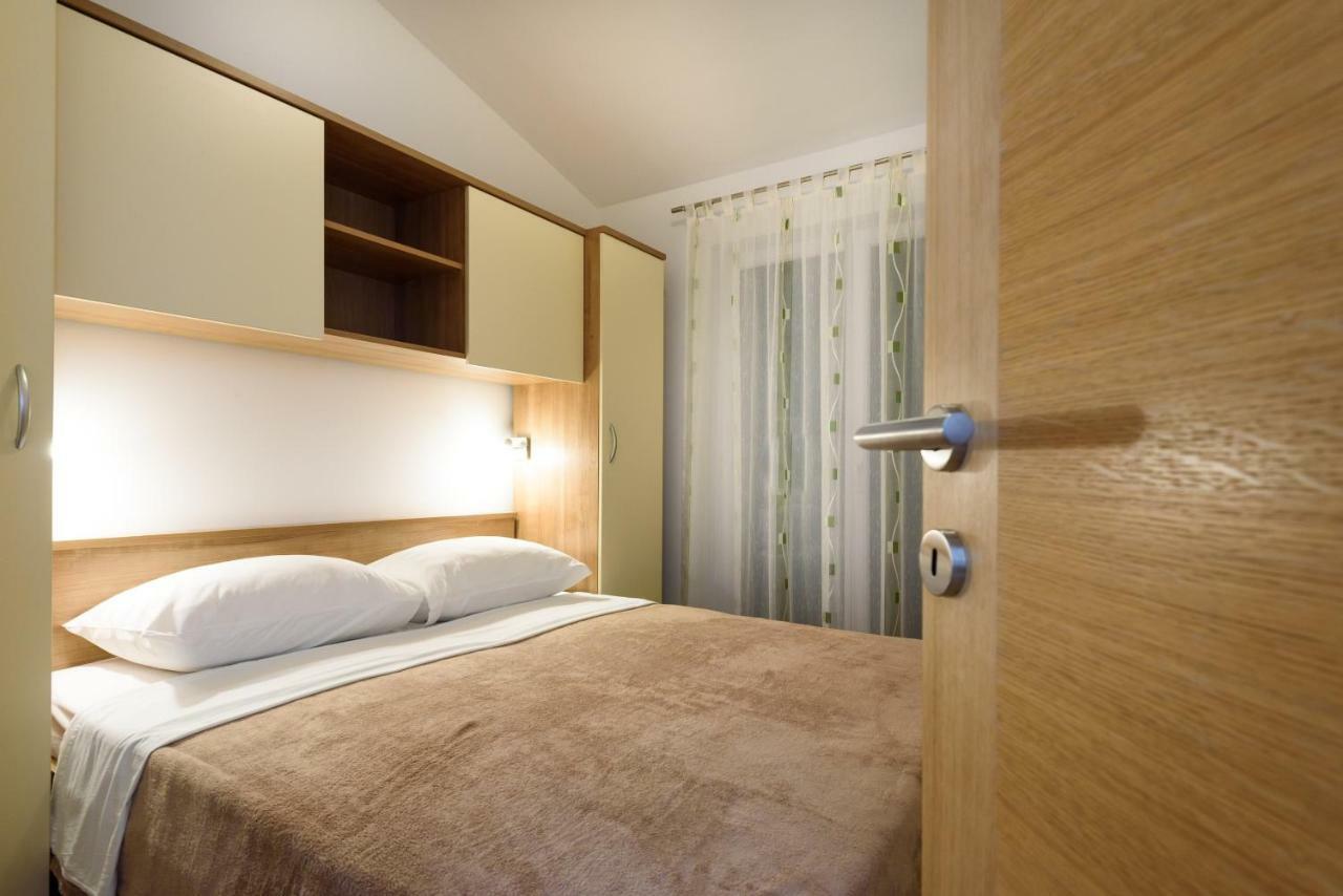 Apartmani Beran Seget Vranjica Ngoại thất bức ảnh
