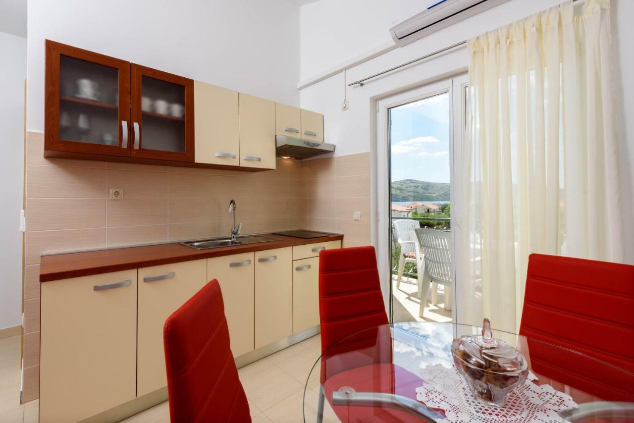 Apartmani Beran Seget Vranjica Ngoại thất bức ảnh